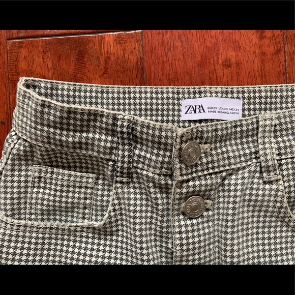 Zara Checkered Mini Skirt - Picture 3 of 3